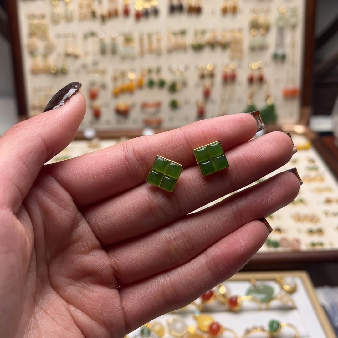 和田玉银S925镀金镶嵌耳坠