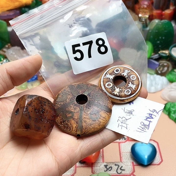 玛瑙/玉髓颈饰合金荆*舞