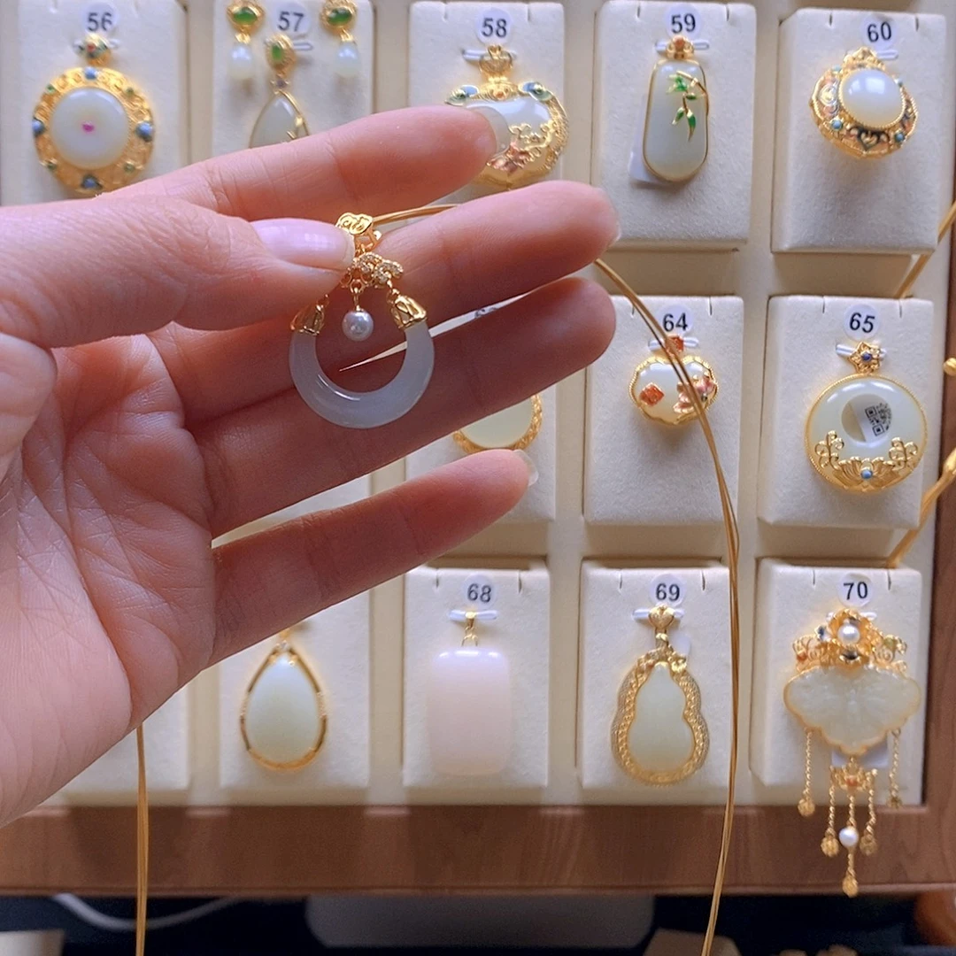 和田玉银S925镶嵌颈饰