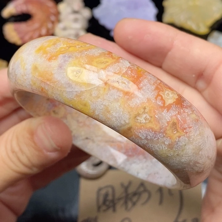 硅化珊瑚（珊瑚玉）手镯未镶嵌59纹