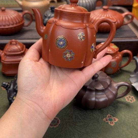 紫砂茶壶如意宫灯皮裘花