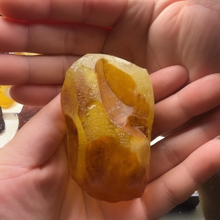 定制琥珀未镶嵌纯天然蜜蜡吊坠