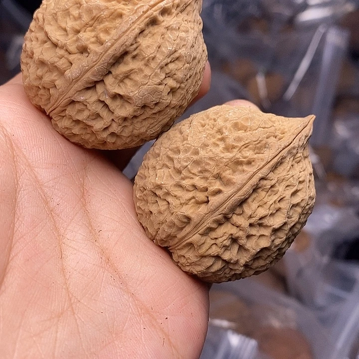 文玩核桃吊坠   129