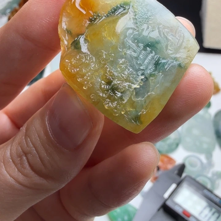 定制翡翠未镶嵌包工