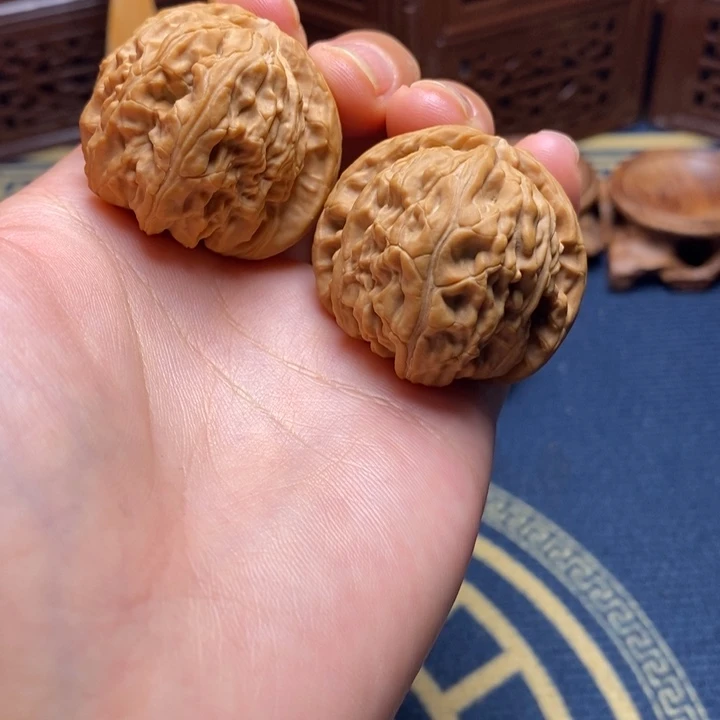 文玩核桃把件白狮子38
