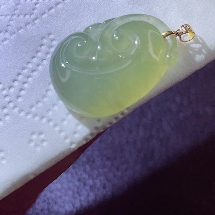 颈饰18K金镶嵌翡翠翡翠