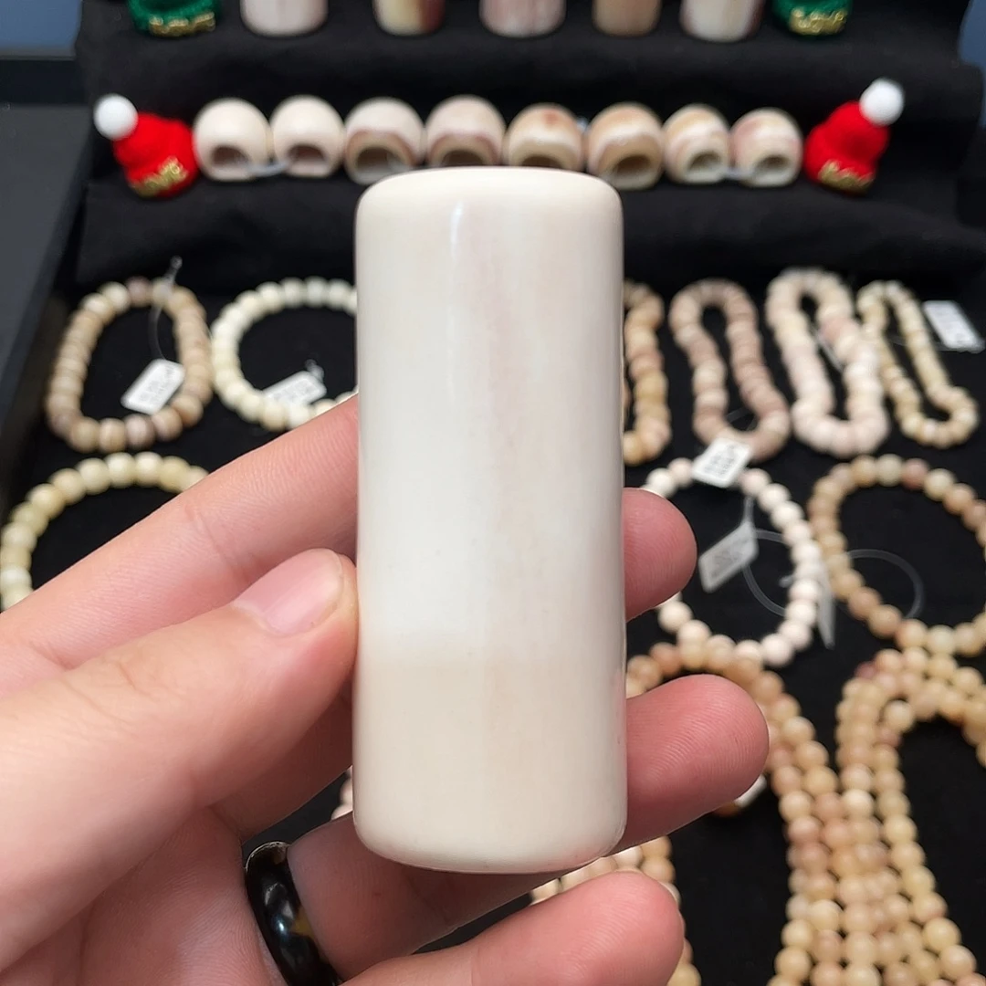 白玉菩提手串驼骨手把件