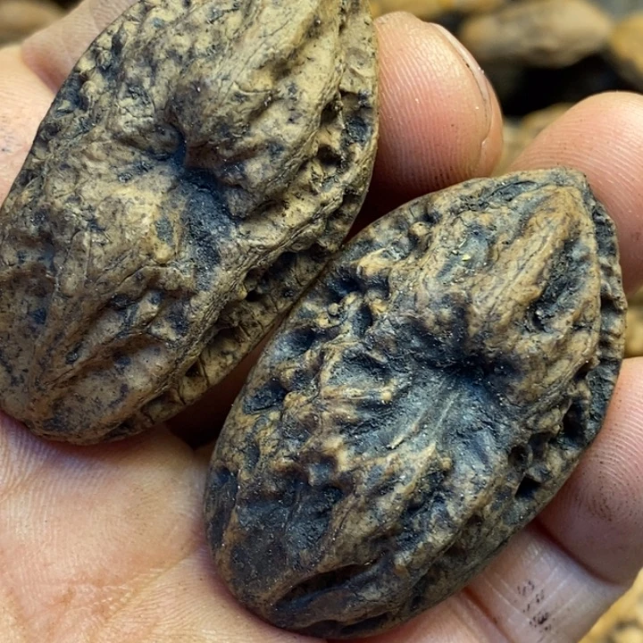 文玩核桃吊坠娜姐337