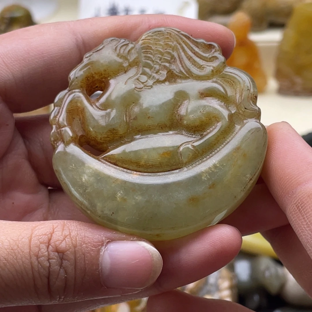 未镶嵌蛇纹石玉颈饰96