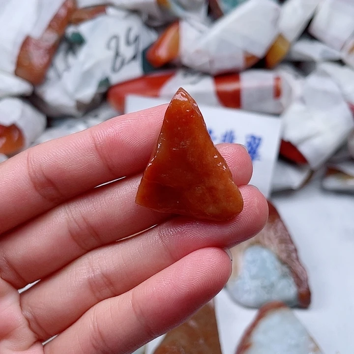 王***徒颈饰未镶嵌翡翠翡翠