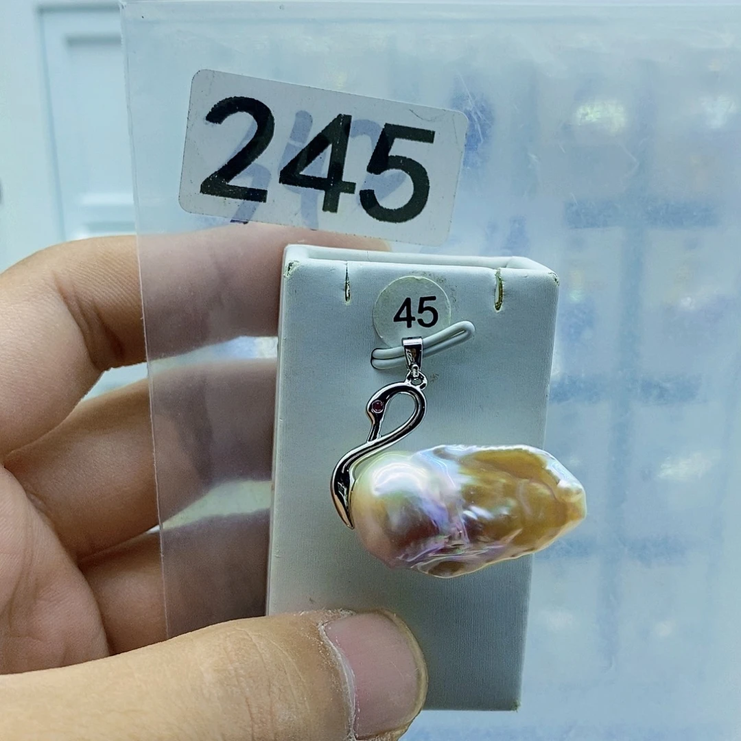 淡水珍珠颈饰合金