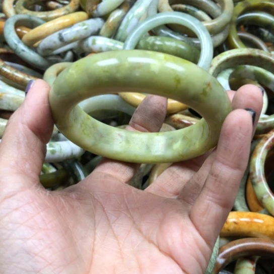 未镶嵌蛇纹石玉手镯妙*