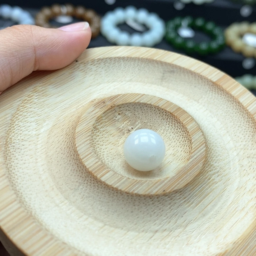 和田玉未镶嵌手串L卡12