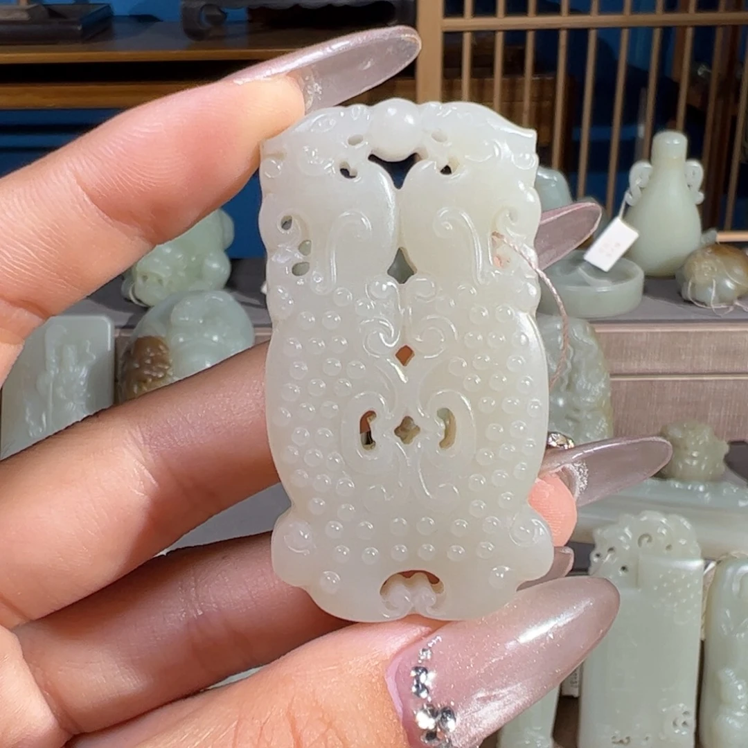 和田玉（糖玉）未镶嵌颈饰
