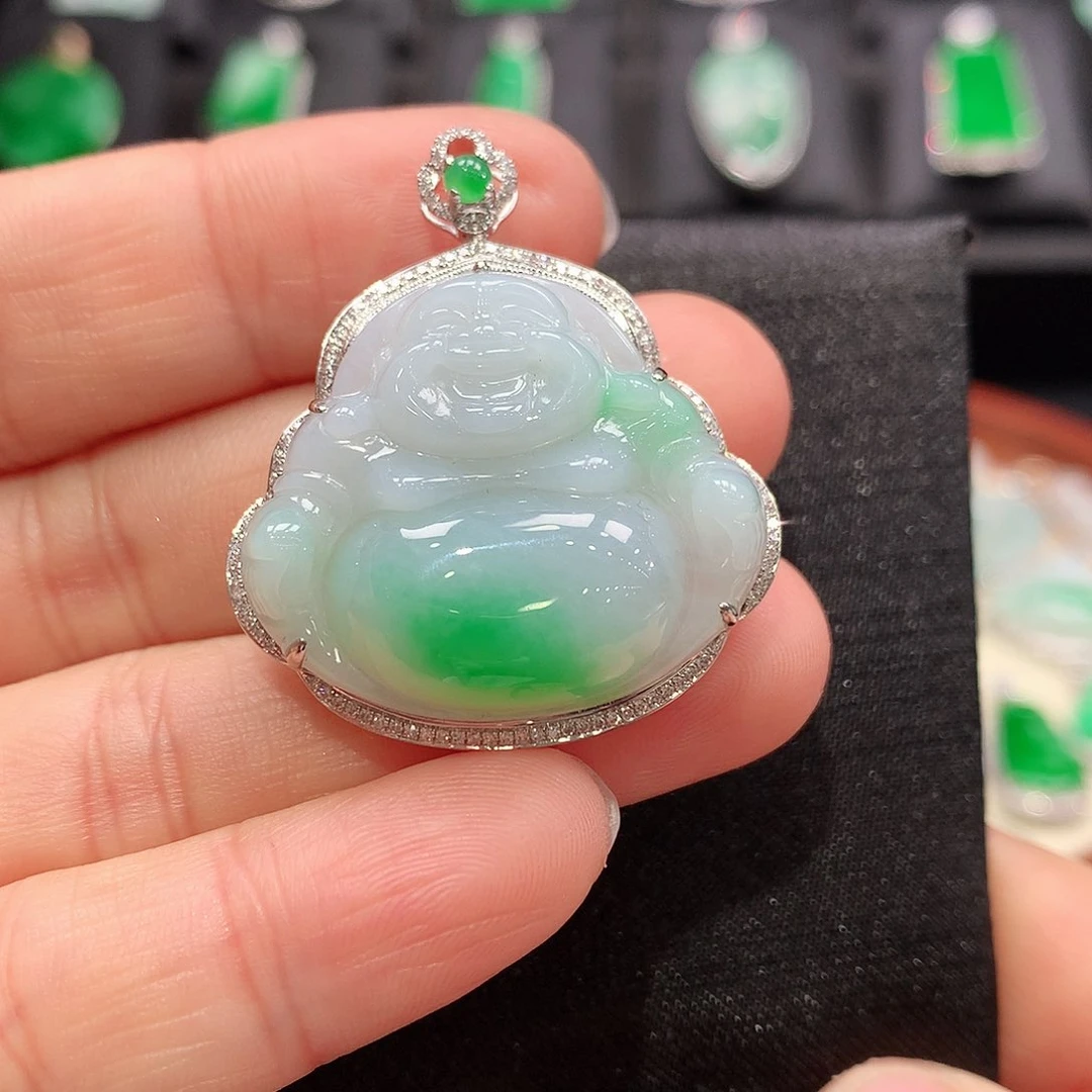 翡翠颈饰18K金镶嵌佛公