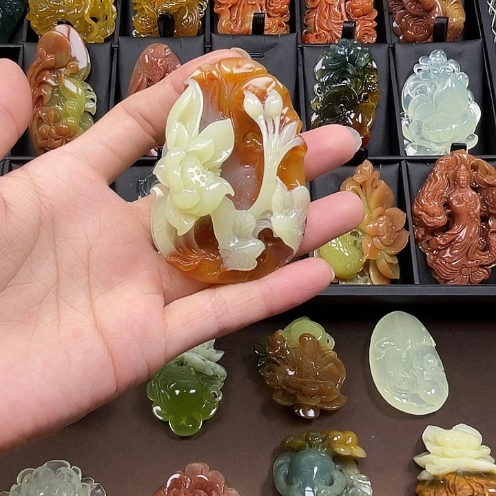 兮****蛇纹石玉未镶嵌吊坠(不含链)