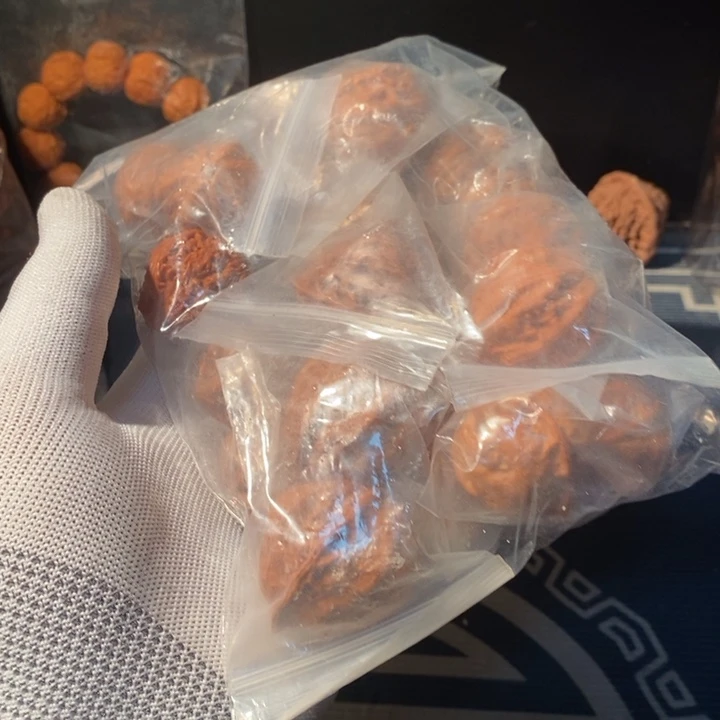 文玩核桃手串……7