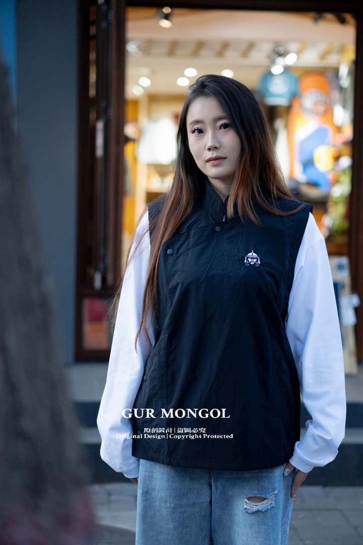 GUR MONGOL 立领款刺绣马甲透气
