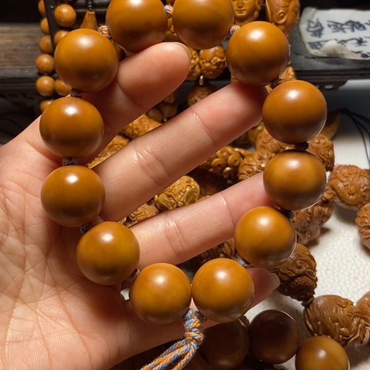 【闪购商品】橄榄核手串/手链梵****》正圆光珠