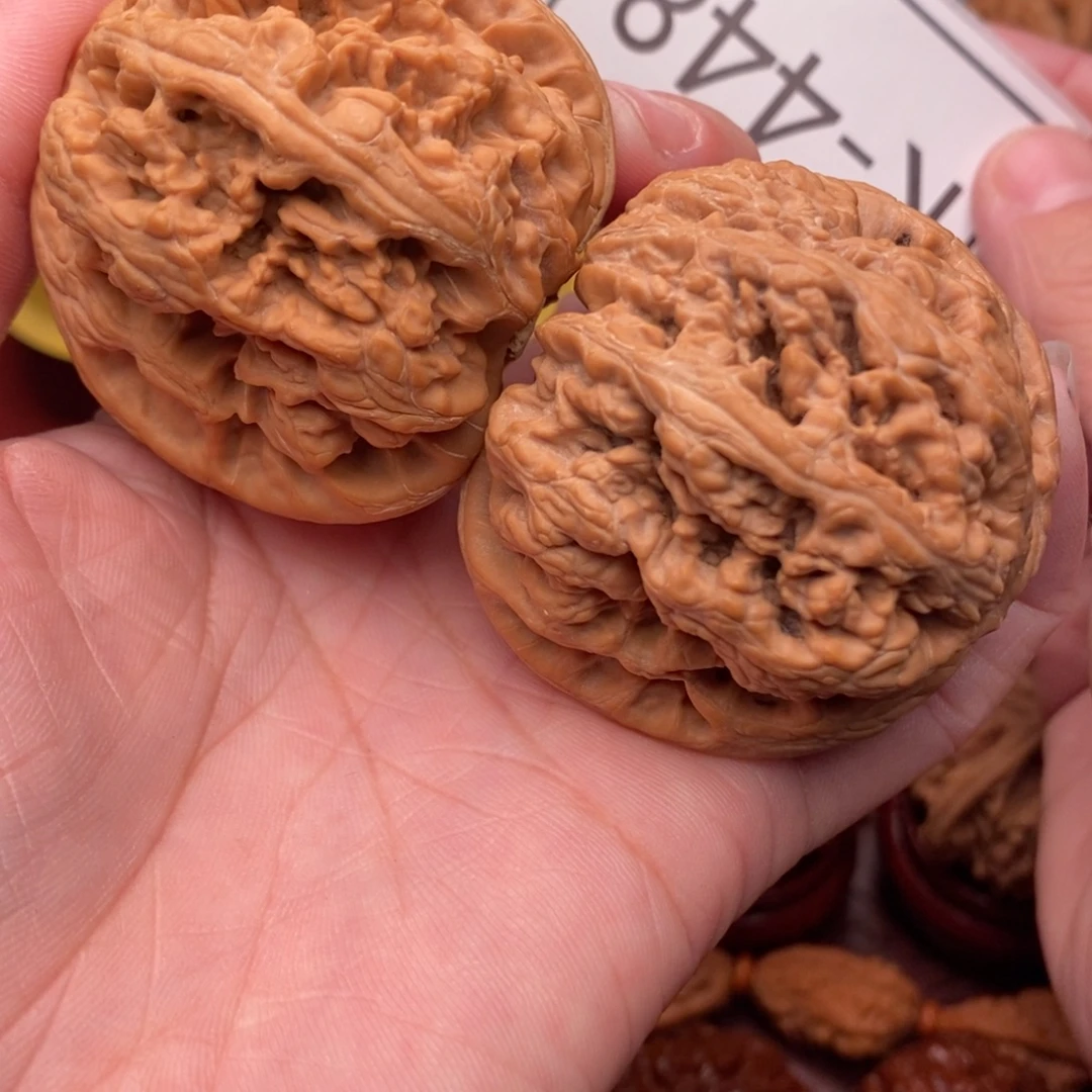 眼***派桃核把件粗筋49…..