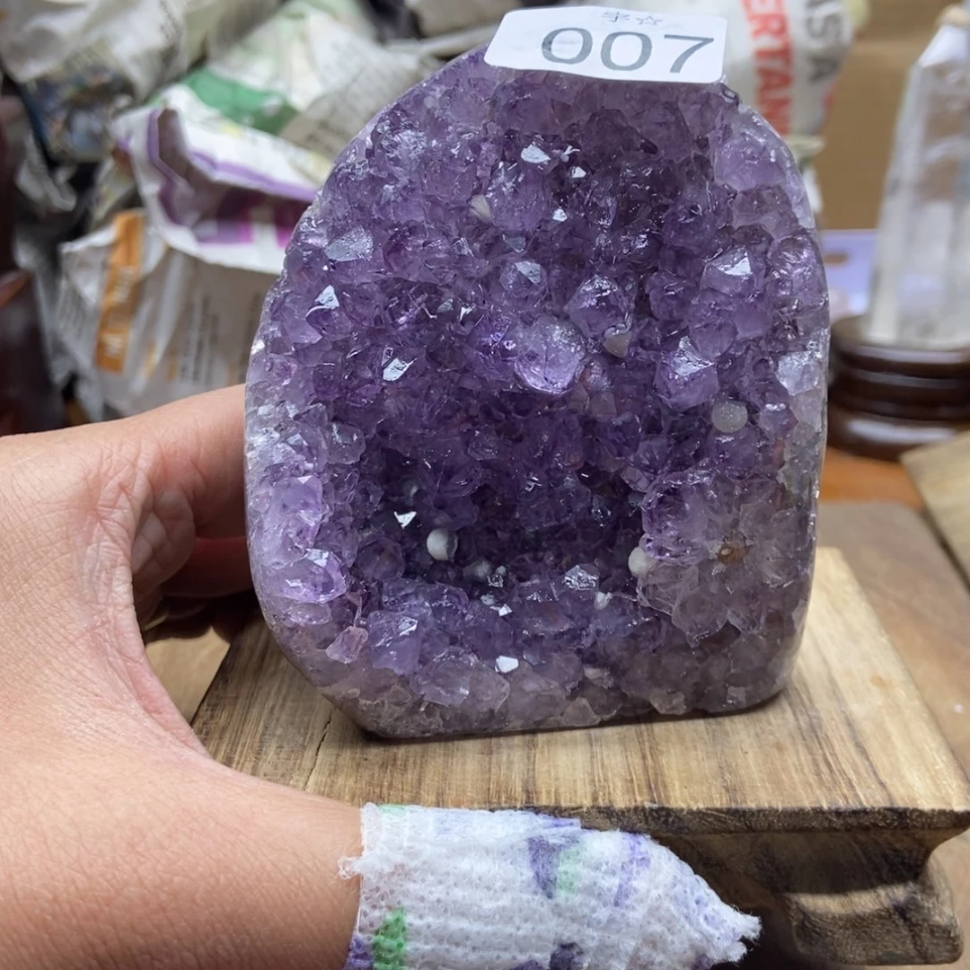 紫晶天然水晶摆件未镶嵌