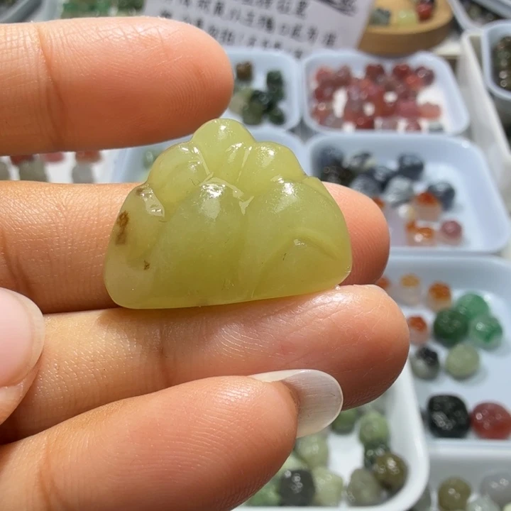 和田玉未镶嵌珠宝奇石