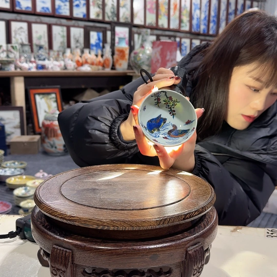 摆件瓷/////景德镇陶瓷瓷器。