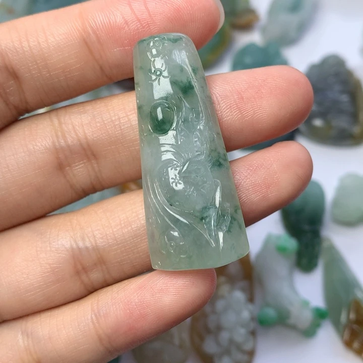 定制翡翠未镶嵌翡翠