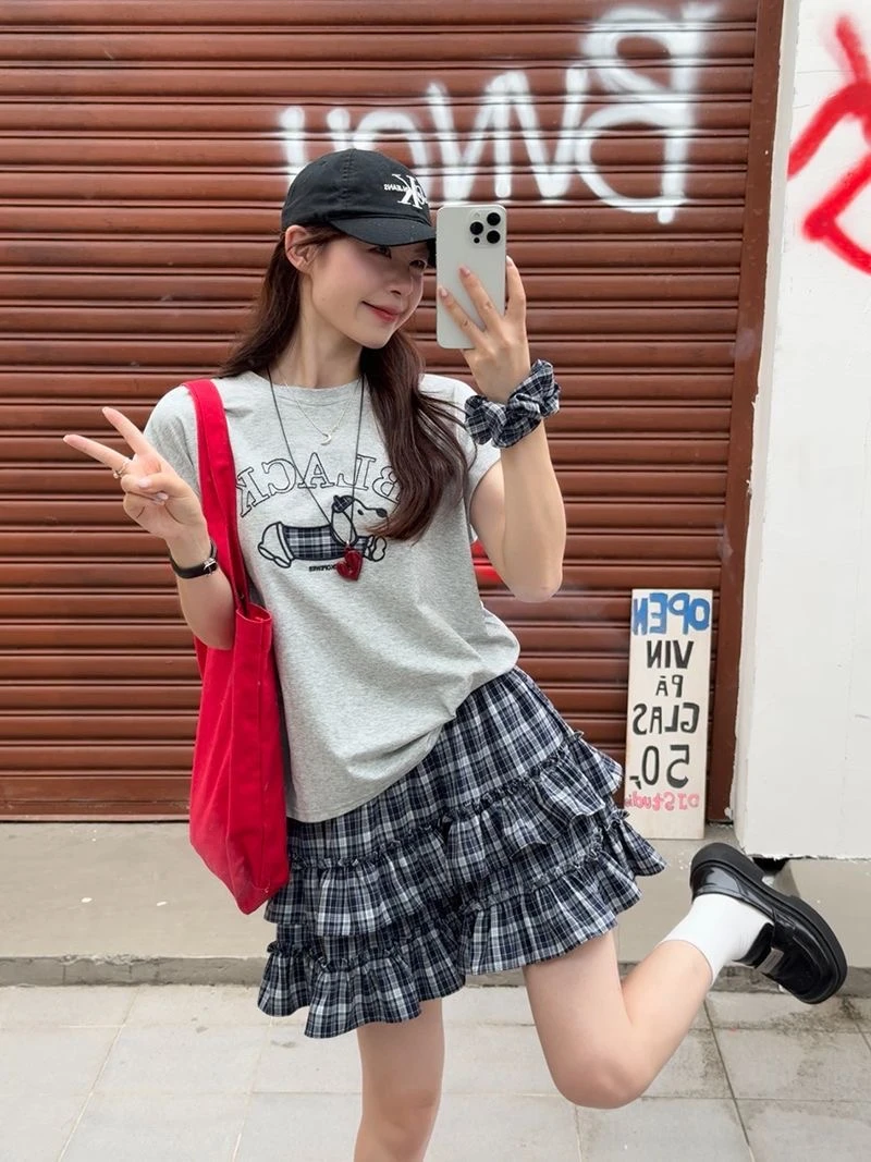 圆领套头小狗卡通刺绣短袖T恤上衣松紧腰蛋糕格子短裙套装两件套