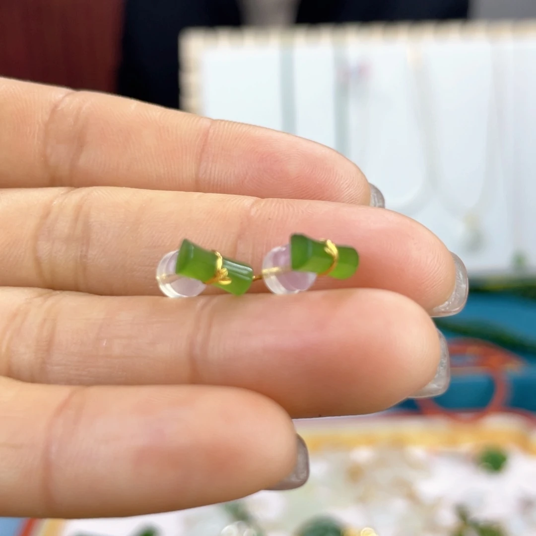 和田玉耳饰18K金镶嵌