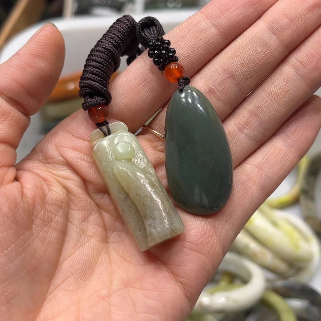 和田玉颈饰未镶嵌穷****.