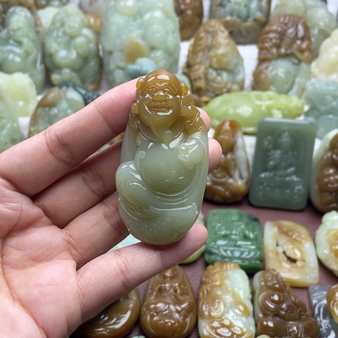 和田玉未镶嵌颈饰
