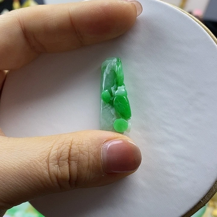 翡翠吊坠(不含链)未镶嵌翡翠雕刻竹节富甲天下吊坠