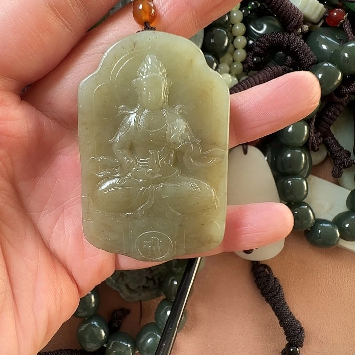 和田玉未镶嵌颈饰