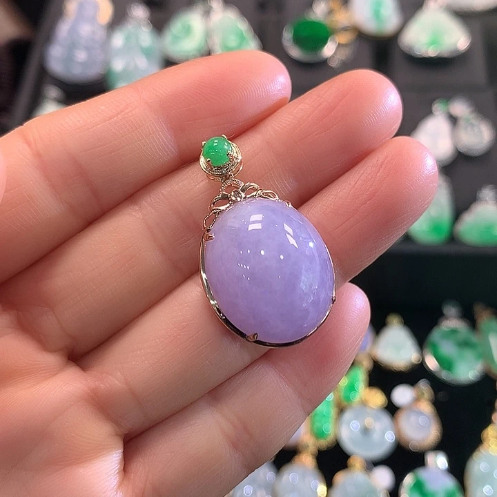 翡翠18K金镶嵌颈饰紫蛋