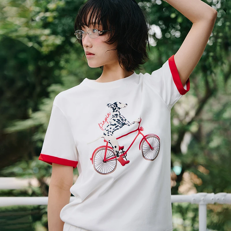 PINPINPLUS丨「小狗骑行」红色撞边骑自行车小狗T恤PABEB210010Y