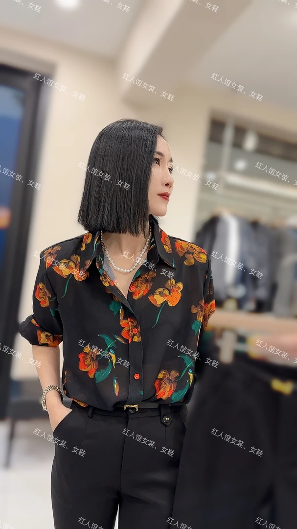 86502韵味复古气质黑色花衬衣