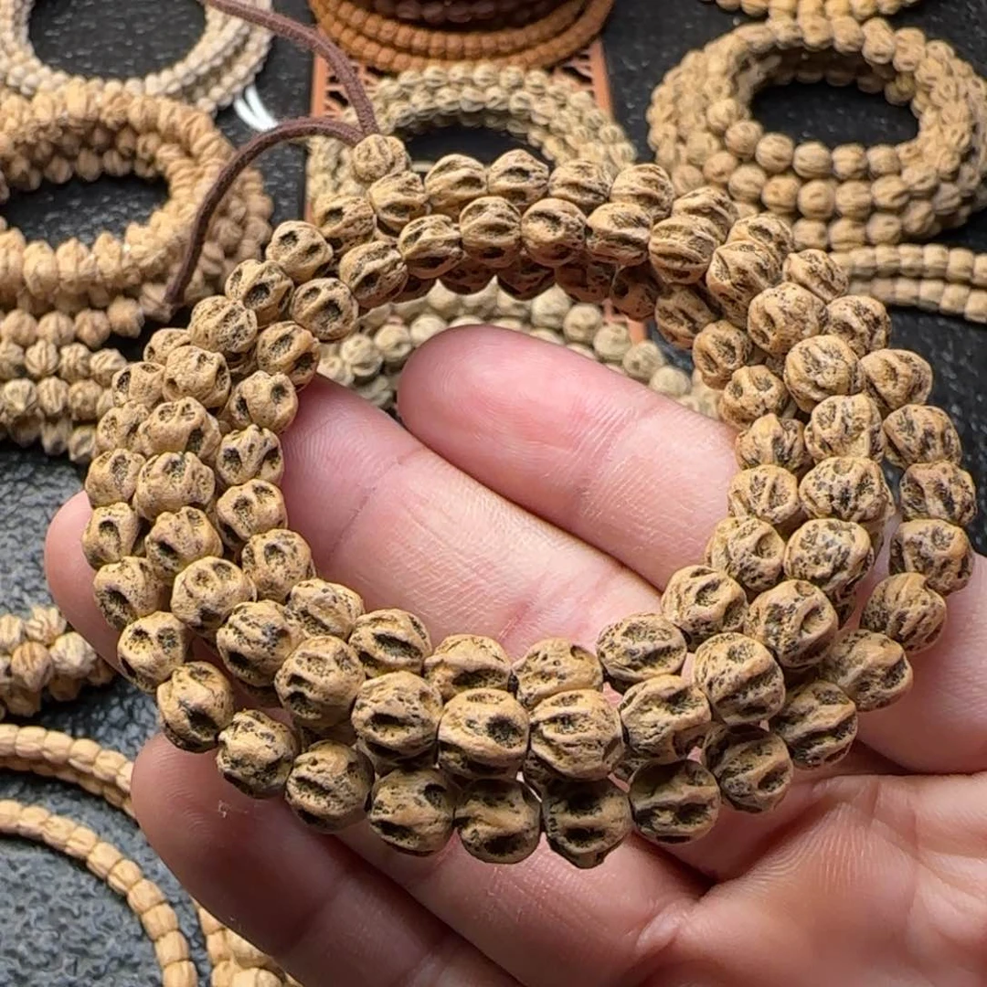 柏香籽/百香籽吊坠周****看