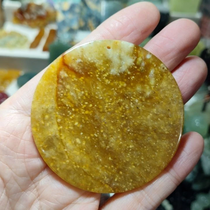 岫玉未镶嵌挂坠款式