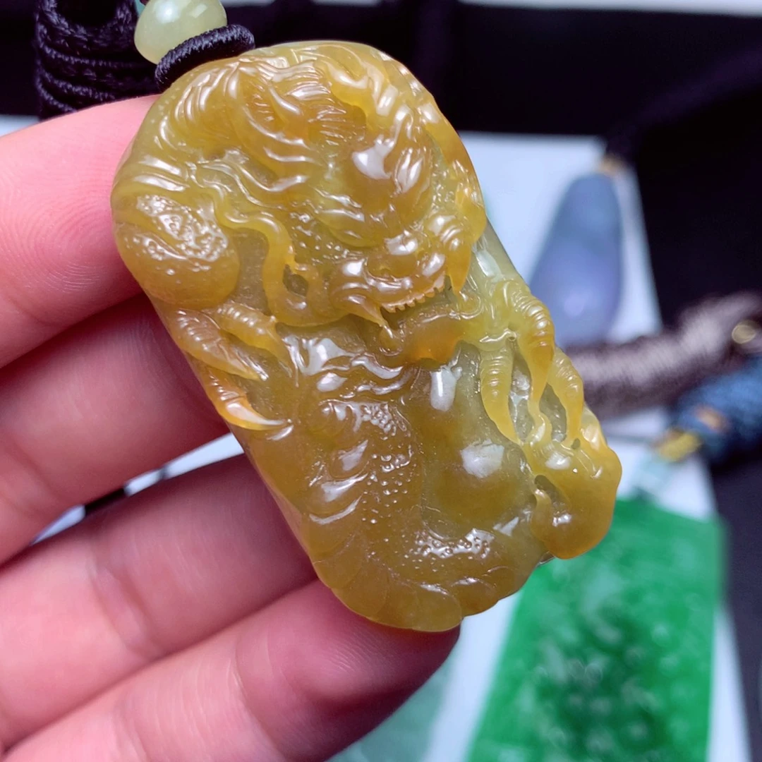 翡翠未镶嵌颈饰天然A货翡翠