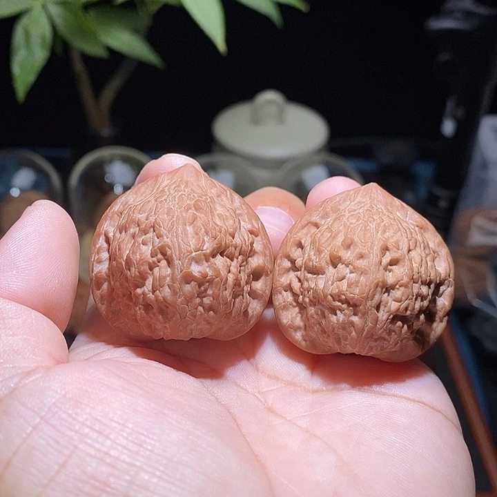 文玩核桃吊坠原树七步沟