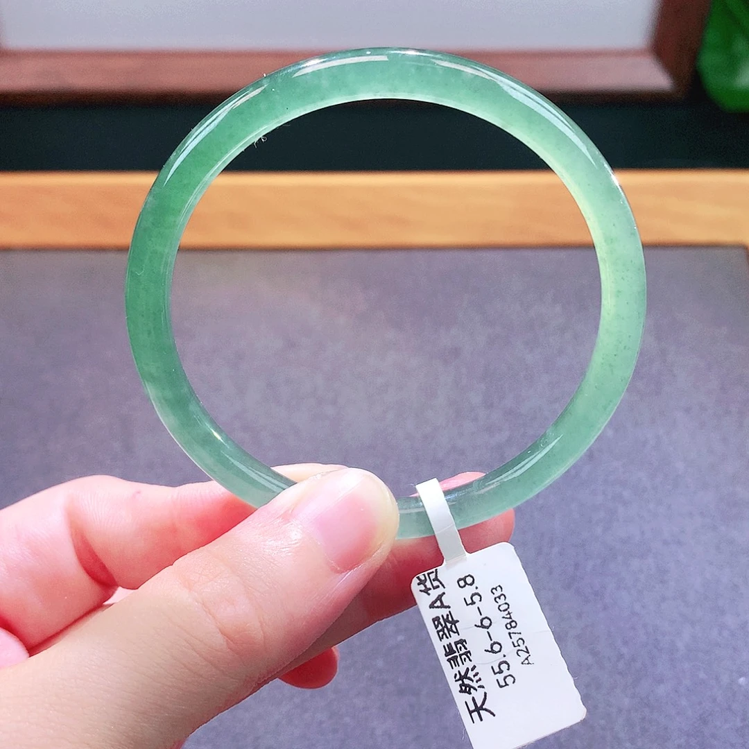 未镶嵌手镯翡翠天然翡翠