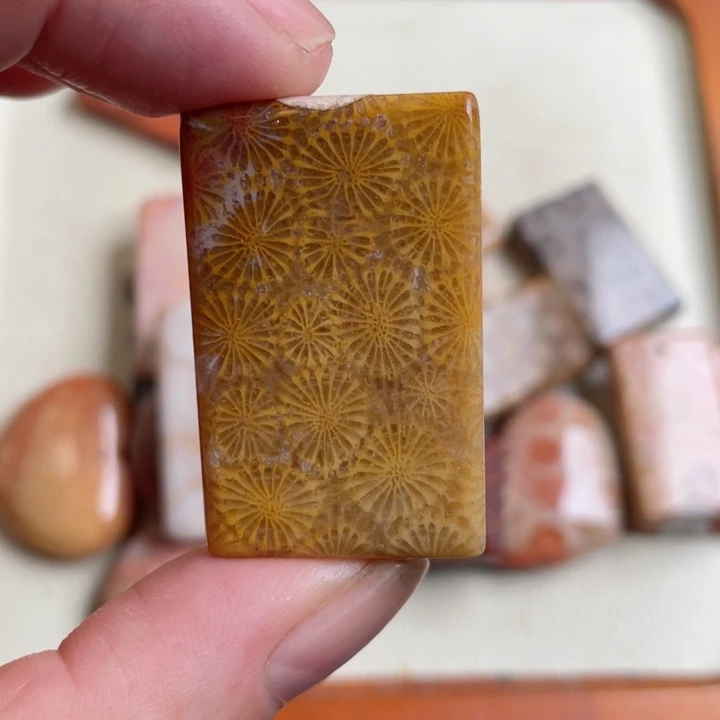 合金颈饰硅化玉578