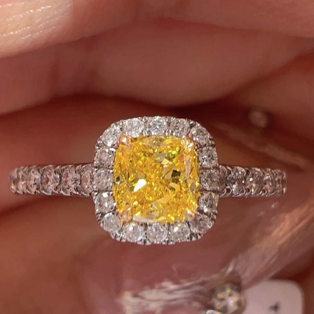 实验室培育钻石18K金镶嵌