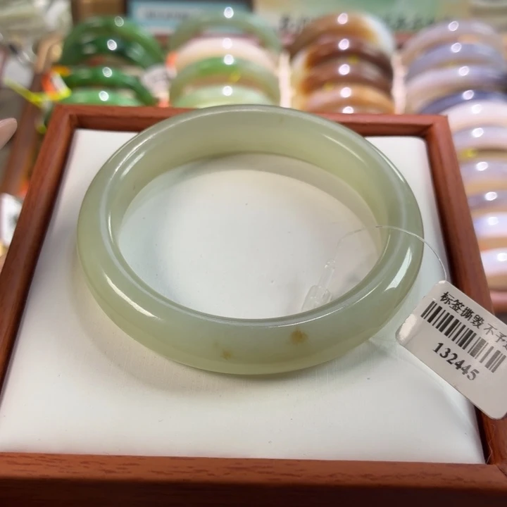 和田玉未镶嵌手镯58 56