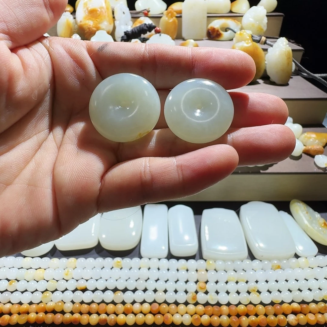婷***活未镶嵌手链和田玉