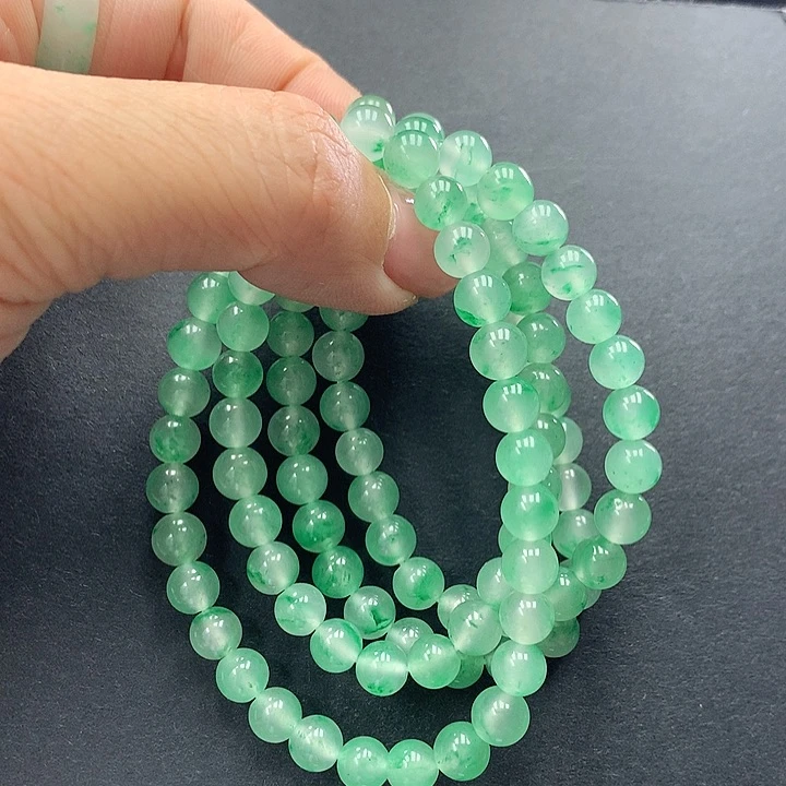 石英质玉颈饰未镶嵌素**时