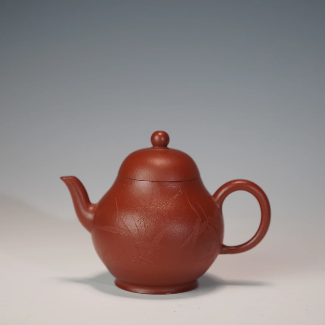 lot.21446 王俊敏 朱泥梨形壶 220cc