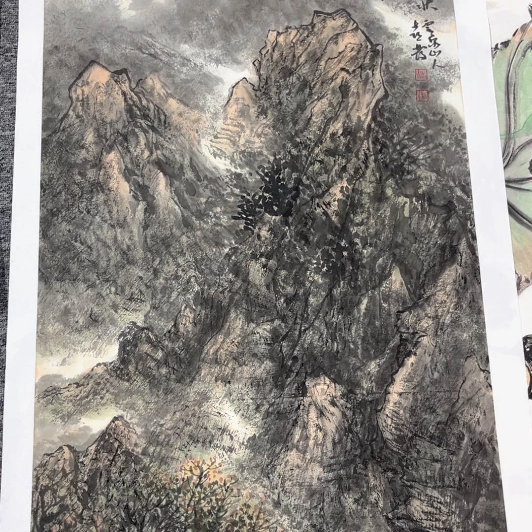 H***.国画绘画作品多次参加全国