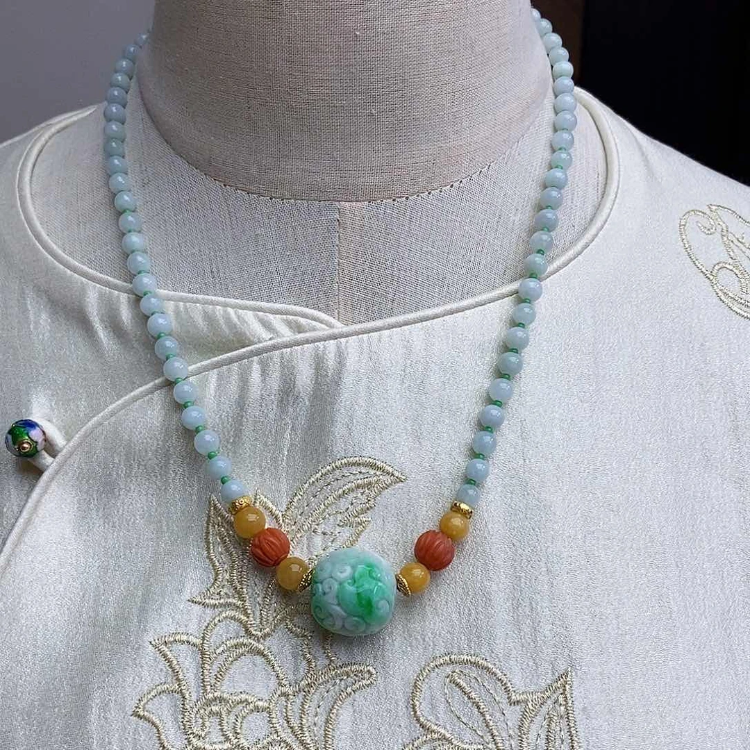 翡翠颈饰未镶嵌天然